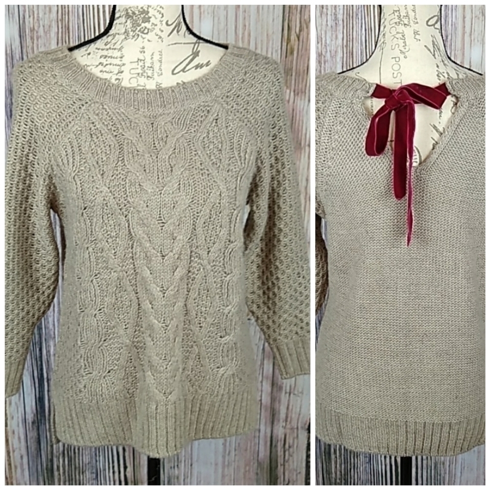 𝅺The Limited Tie Back Keyhole Knit Sweater